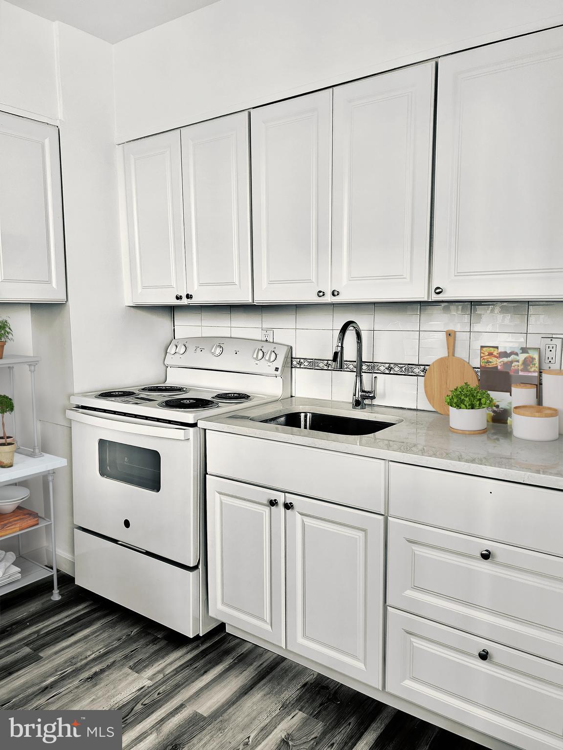 4301 Massachusetts Avenue Northwest, Unit 7001 Washington, DC 20016 - Photo 7 of 14