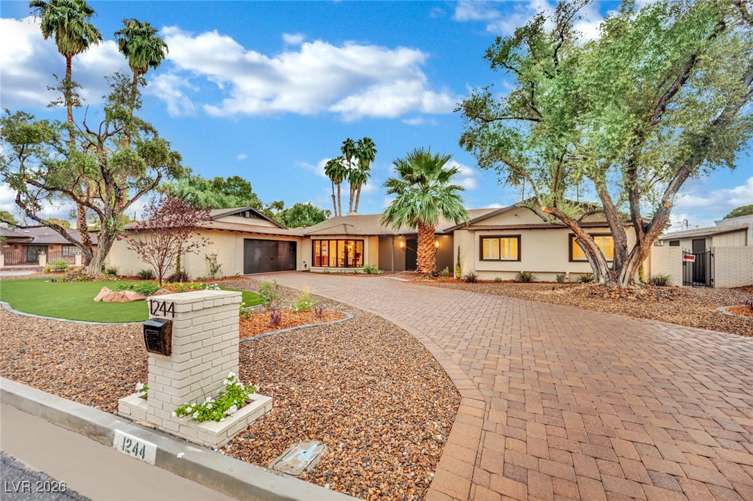 1244 Park Circle Las Vegas, NV 89102 - Photo 2 of 92