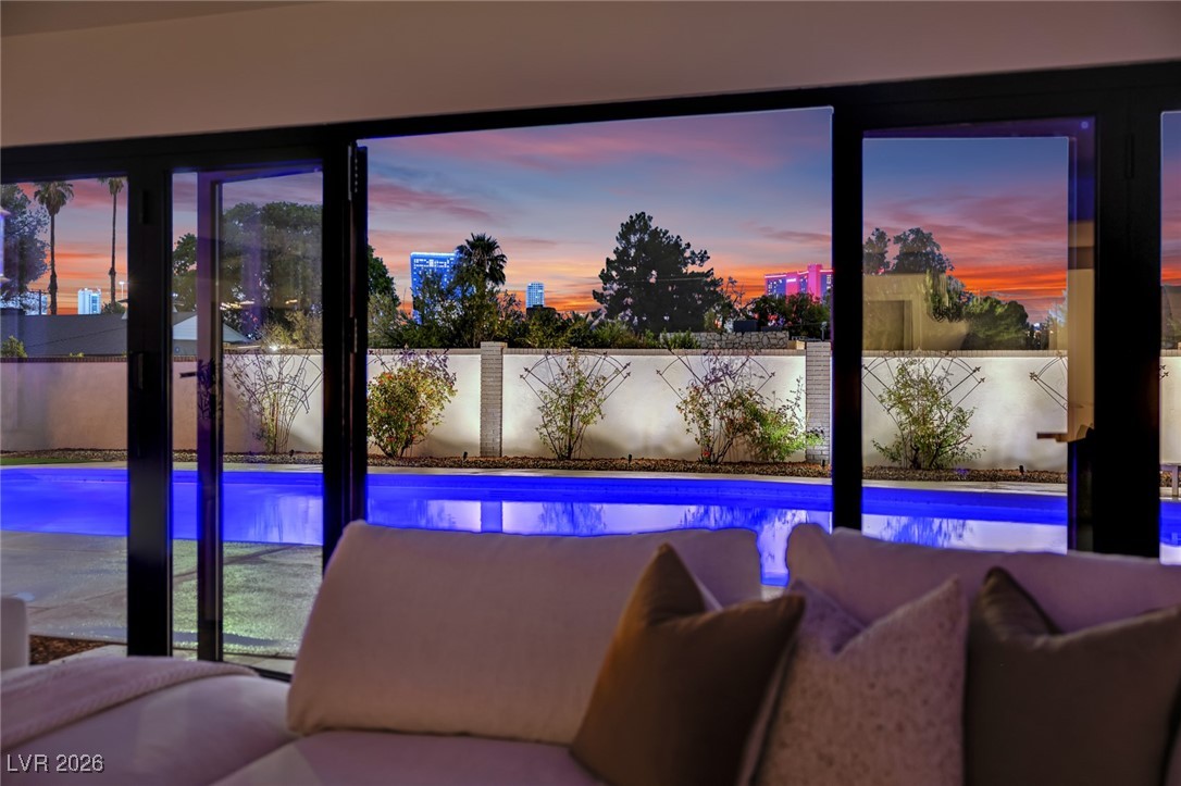 1244 Park Circle Las Vegas, NV 89102 - Photo 8 of 92