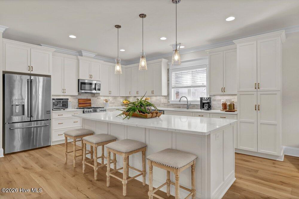 637 Tanbridge Road Wilmington, NC 28405 - Photo 3 of 69 Gorgeous Kitchen
