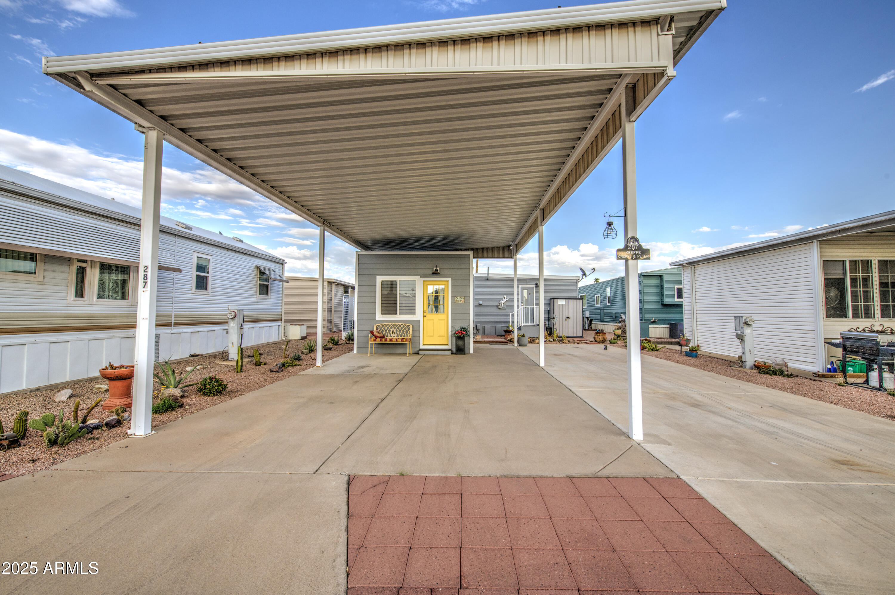 7750 East Broadway Road, Unit 287 Mesa, AZ 85208 - Photo 10 of 30 a view of a backyard of the house
