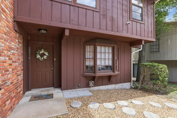 $199,900 | 2214 Timberwood Circle South, Tallahassee, FL 32304