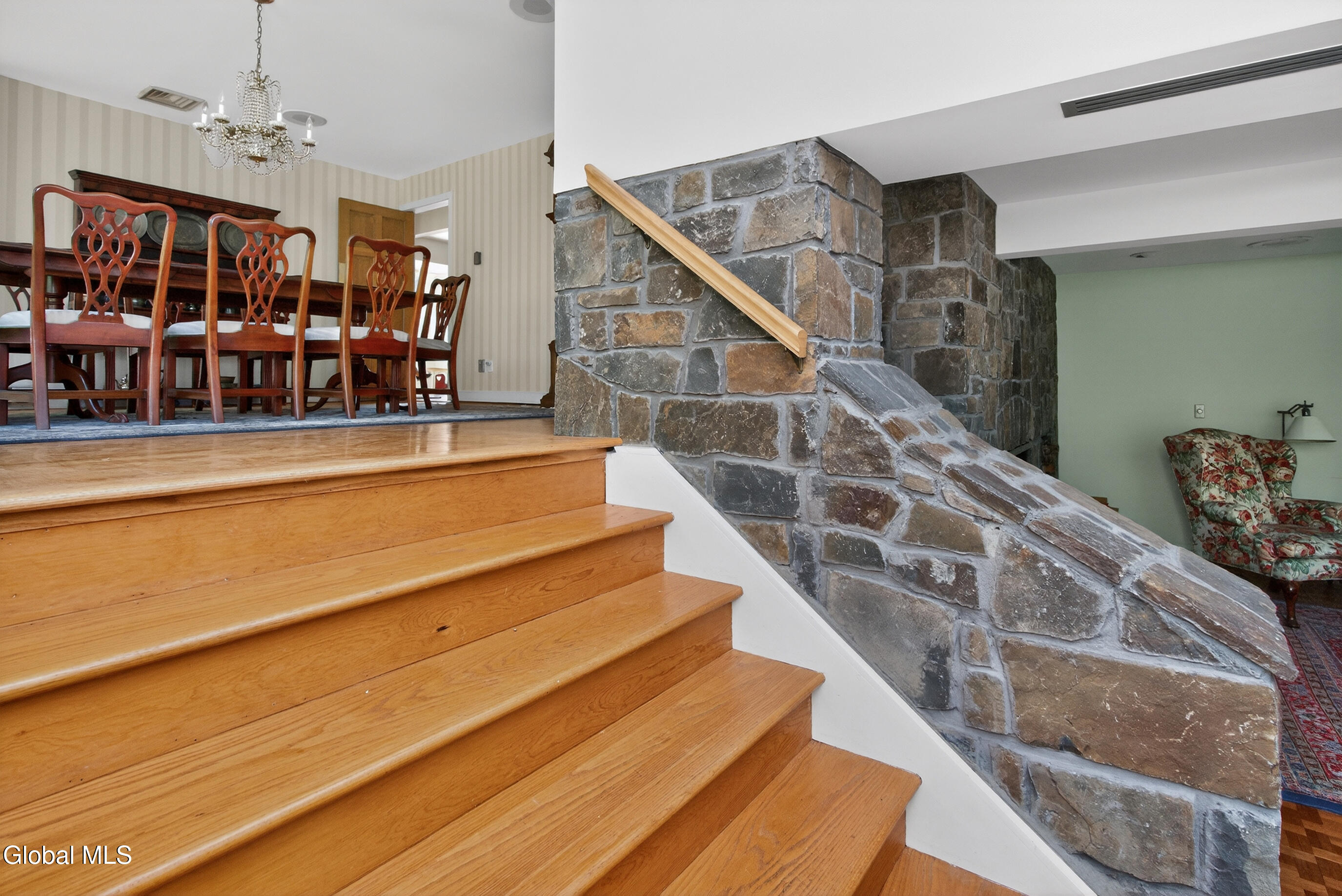 1283 Hawthorn Road Niskayuna, NY 12309 - Photo 8 of 63 035-1283-Hawthorn-Road-Niskayuna-NY-1230