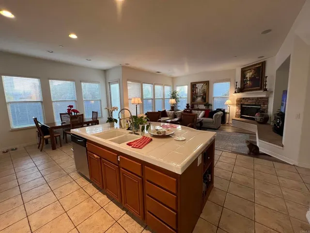 $6,695 | 10623 Paseo Allegria Avenue, San Diego, CA 92127