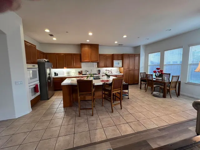 $6,695 | 10623 Paseo Allegria Avenue, San Diego, CA 92127