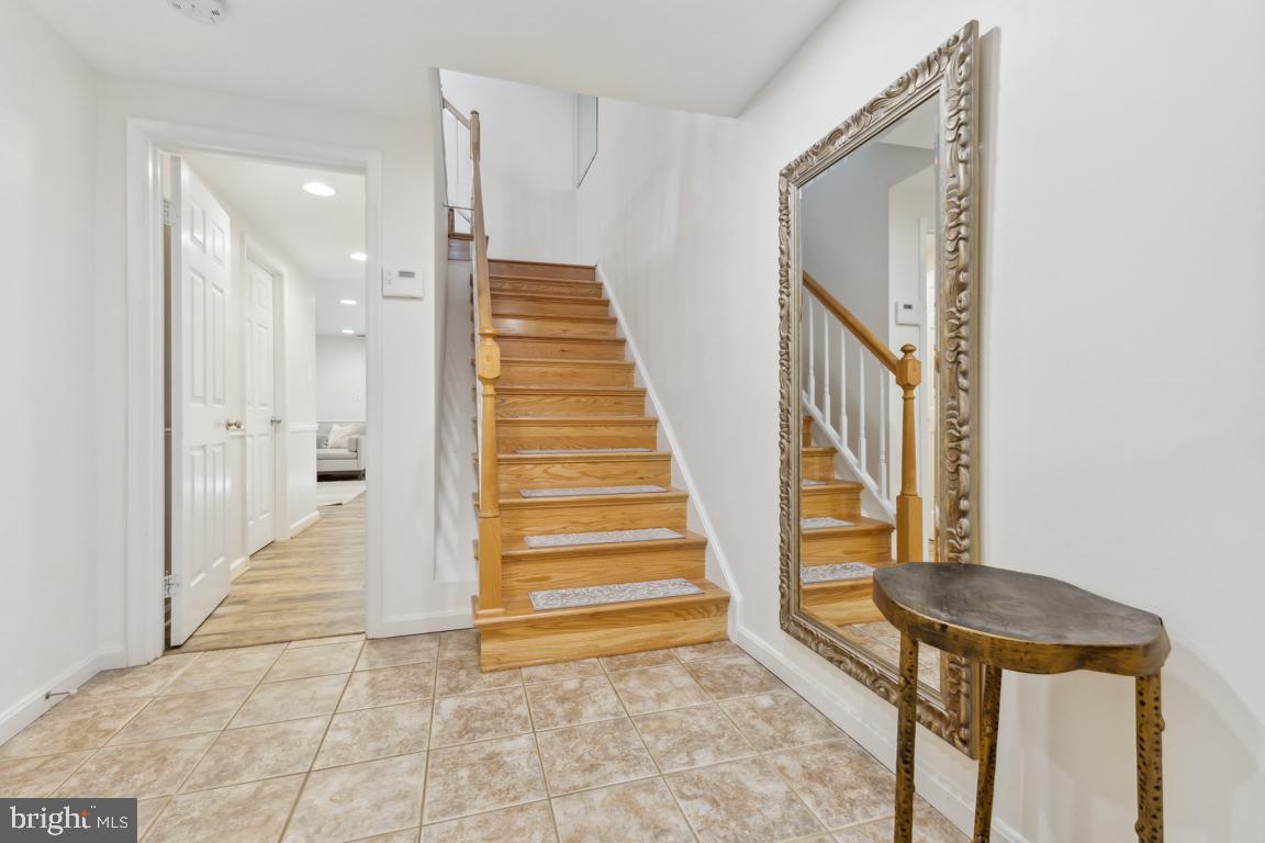 7299 Olde Lantern Way Springfield, VA 22152 - Photo 30 of 50 Lower level from the garage
