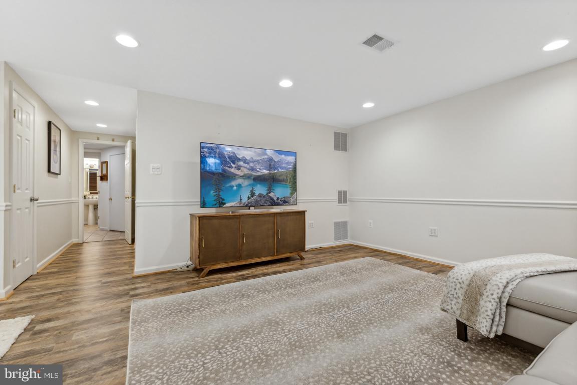 7299 Olde Lantern Way Springfield, VA 22152 - Photo 31 of 50 Family/Rec room