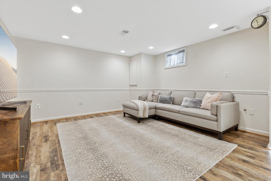 7299 Olde Lantern Way Springfield, VA 22152 - Photo 33 of 50 Family/Rec room
