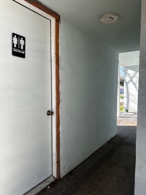 1326 Almeda Genoa Road Houston, TX 77047 - Photo 24 of 24 a view of a hallway