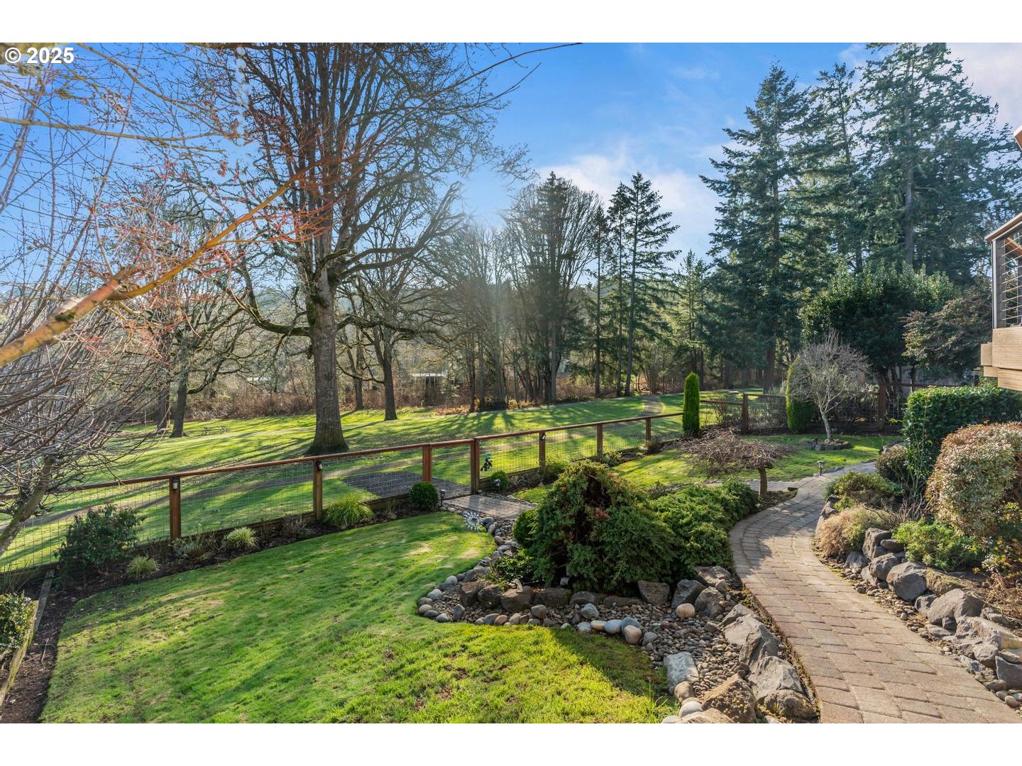 16664 Southwest Hargis Road Beaverton, OR 97007 - Photo 44 of 48 Gallery Image 44