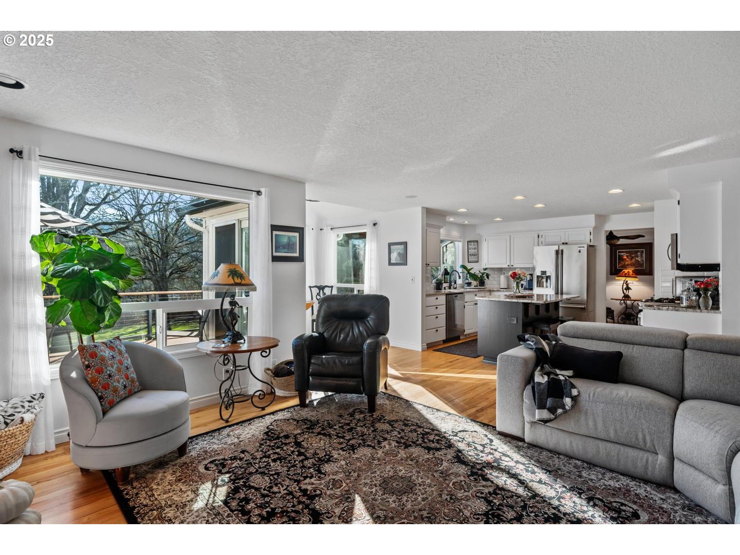16664 Southwest Hargis Road Beaverton, OR 97007 - Photo 8 of 48 Gallery Image 8