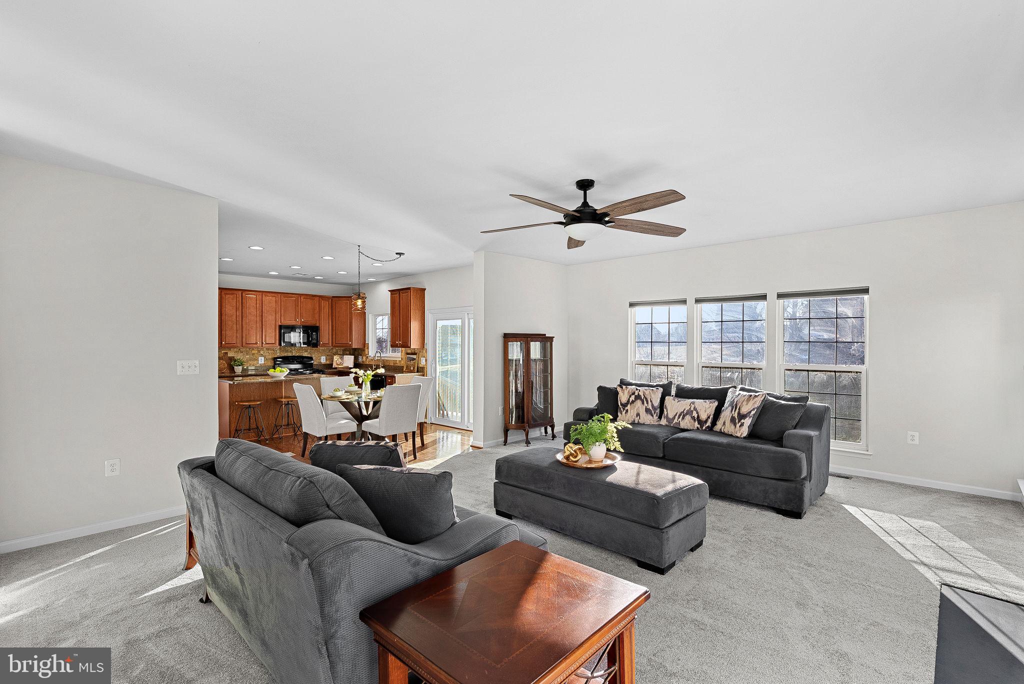 809 Devonshire Circle Purcellville, VA 20132 - Photo 14 of 36 a living room with furniture and a large window