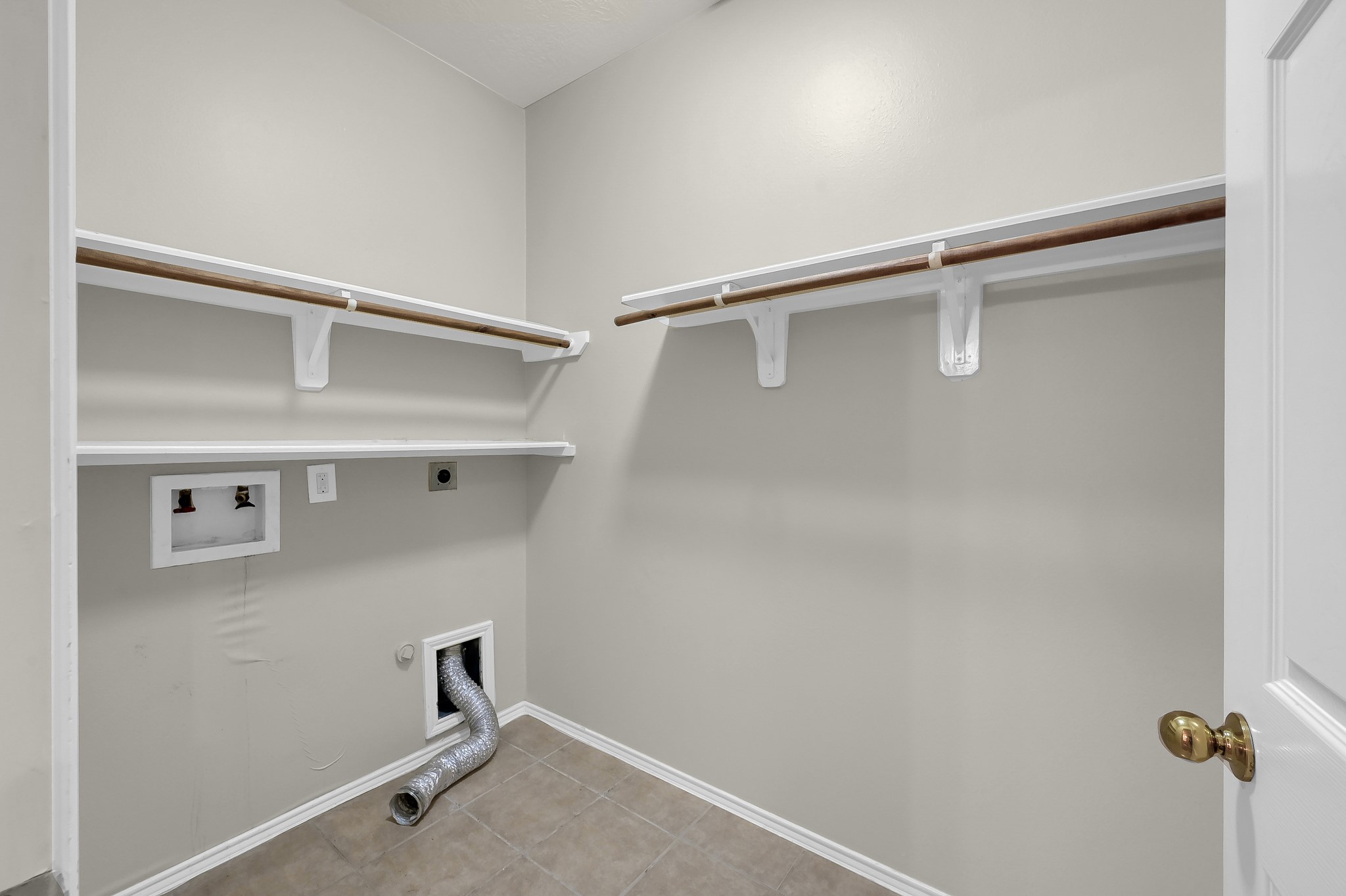 951 Crannog Way Conroe, TX 77301 - Photo 28 of 43 a view of an empty room