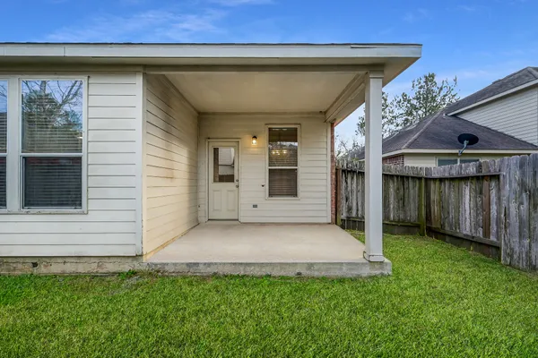 $330,000 | 951 Crannog Way, Conroe, TX 77301