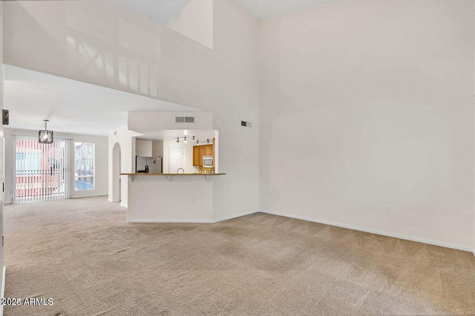 1920 East Bell Road, Unit 1061 Phoenix, AZ 85022 - Photo 7 of 13 living 1