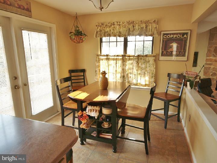 12 Wyndham Road Voorhees, NJ 08043 - Photo 11 of 25 Gallery Image 11