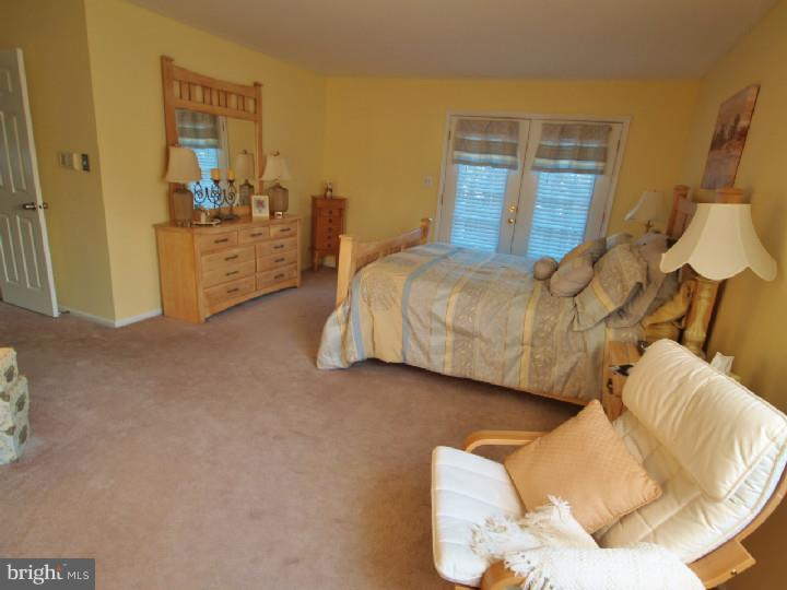 12 Wyndham Road Voorhees, NJ 08043 - Photo 18 of 25 Gallery Image 18