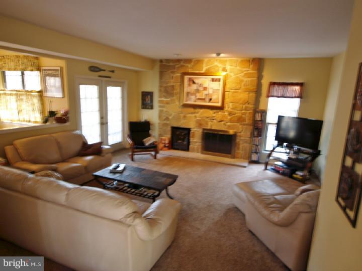 12 Wyndham Road Voorhees, NJ 08043 - Photo 3 of 25 Gallery Image 3