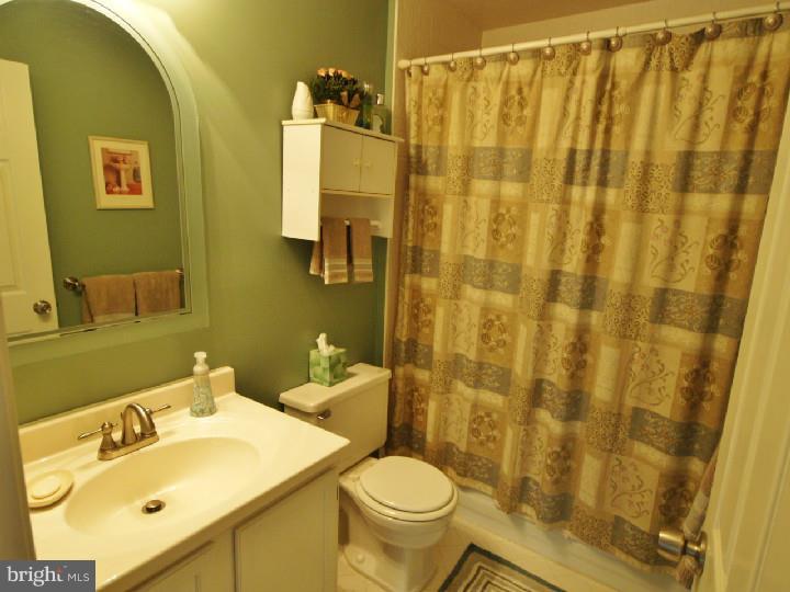 12 Wyndham Road Voorhees, NJ 08043 - Photo 21 of 25 Gallery Image 21