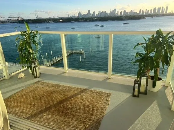 $2,750 | 1000 West Avenue, Unit 712, Miami Beach, FL 33139