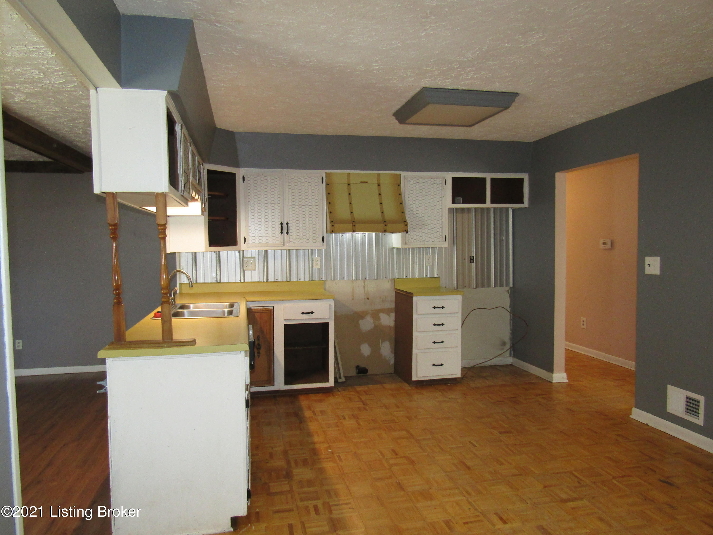 4065 Knob Creek Road Brooks, KY 40109 - Photo 13 of 52 Eat In Kitchen