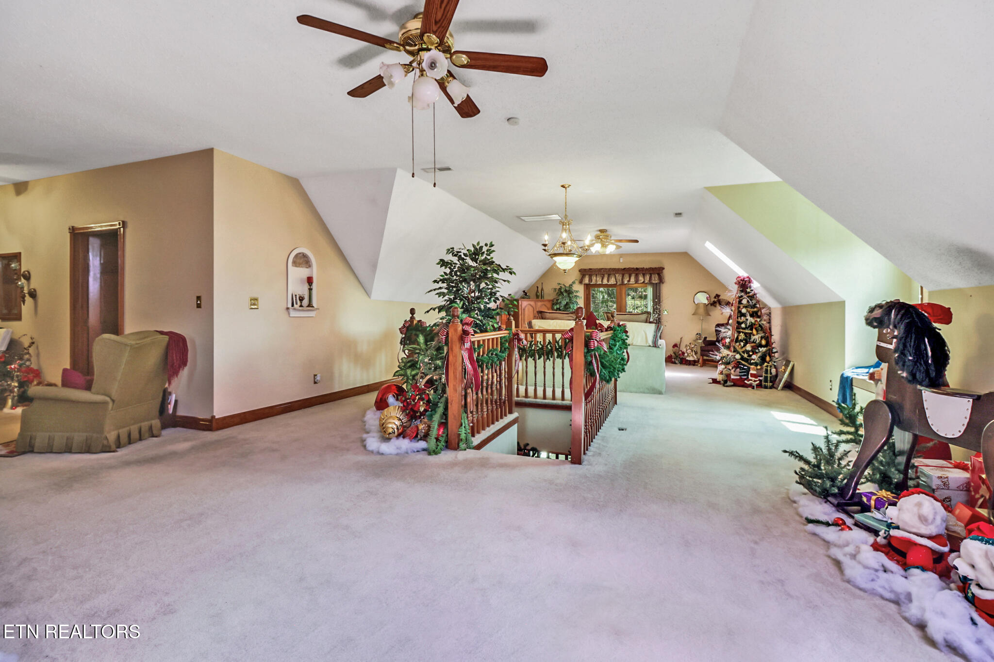 300 Lowe Road Huntsville, TN 37756 - Photo 33 of 53 if1a7895-if1a7899