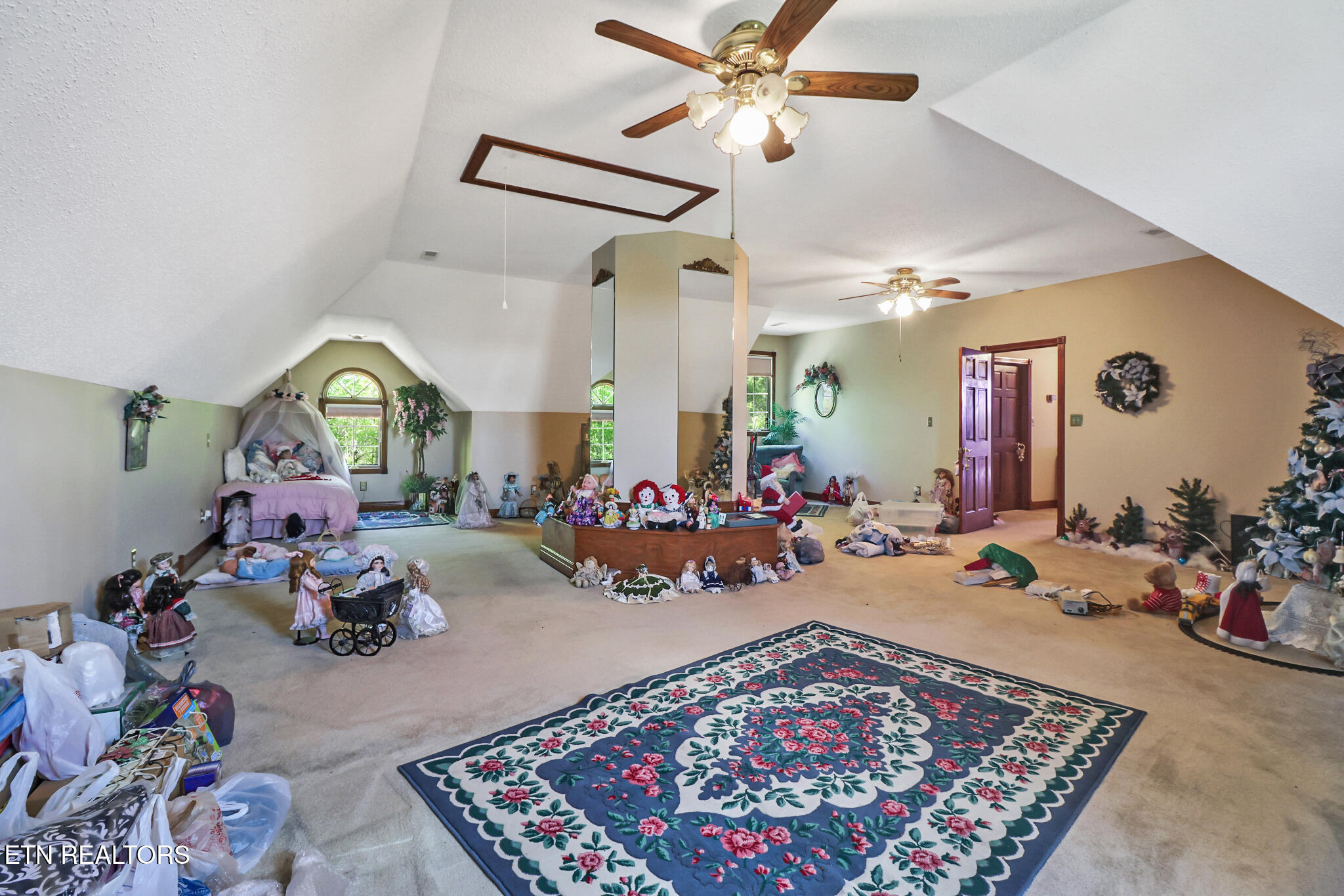 300 Lowe Road Huntsville, TN 37756 - Photo 39 of 53 if1a7930-if1a7934