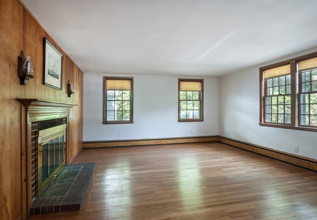 17 Constitution Road Hingham, MA 02043 - Photo 8 of 16 Gallery Image 8