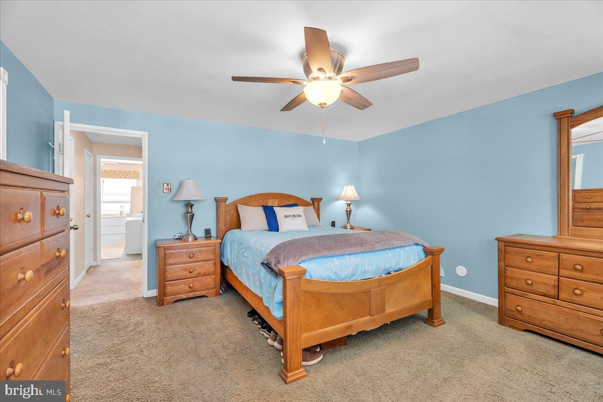 3588 Brookview Road Philadelphia, PA 19154 - Photo 12 of 32