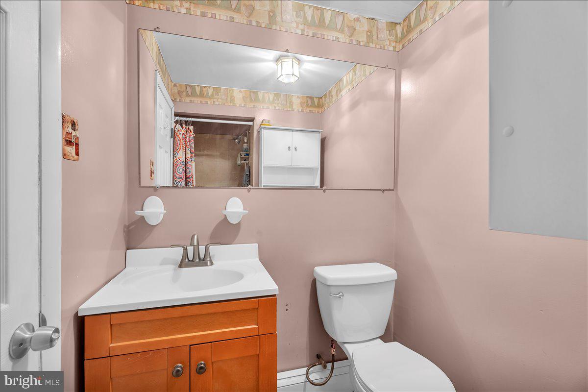 3588 Brookview Road Philadelphia, PA 19154 - Photo 16 of 32