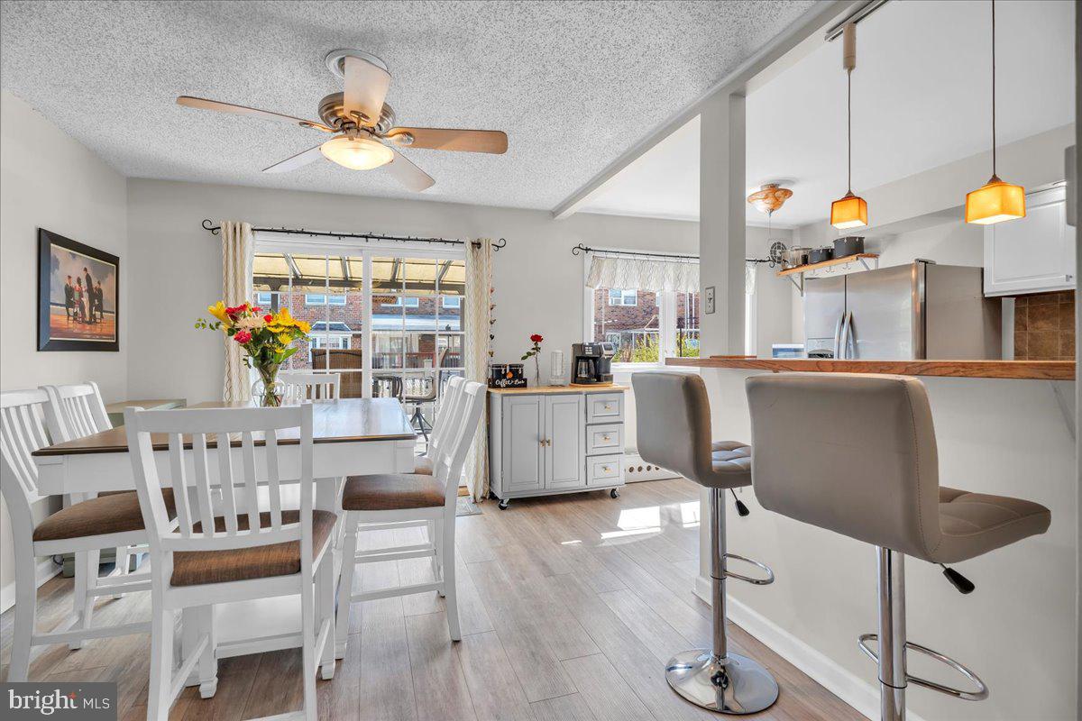 3588 Brookview Road Philadelphia, PA 19154 - Photo 4 of 32