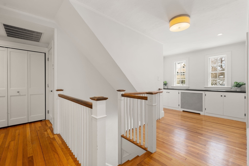 31 Wilde Road Newton, MA 02468 - Photo 22 of 38