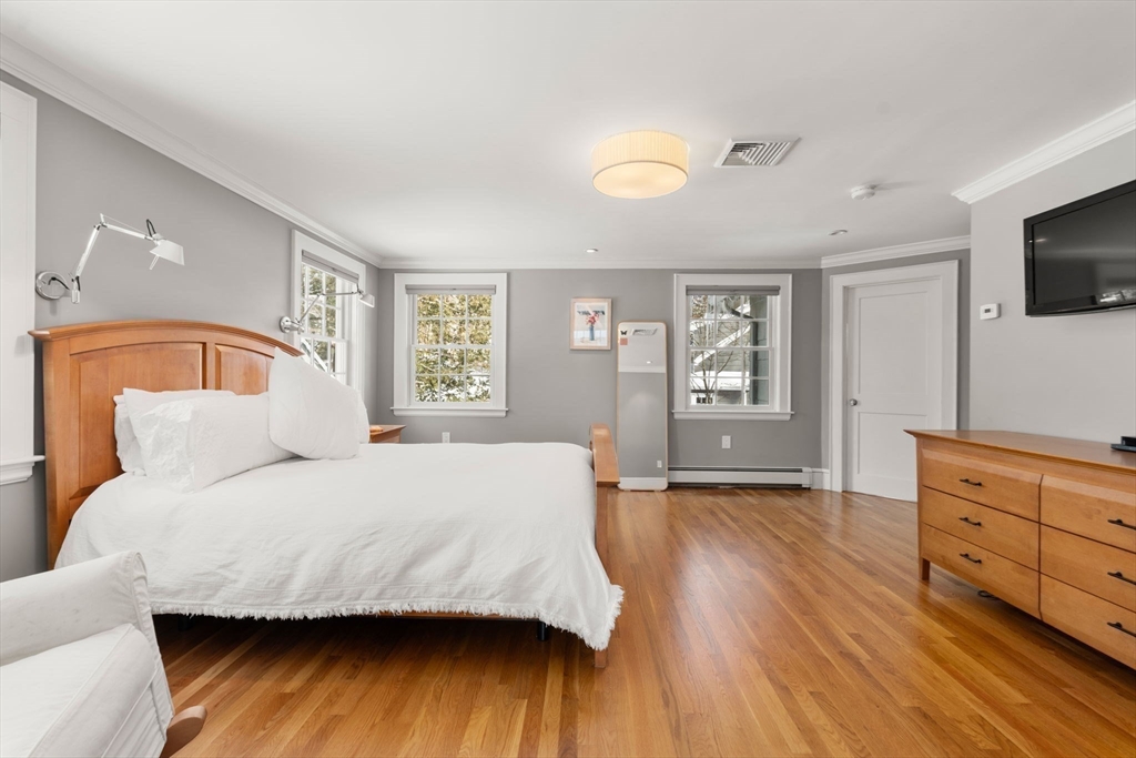 31 Wilde Road Newton, MA 02468 - Photo 24 of 38