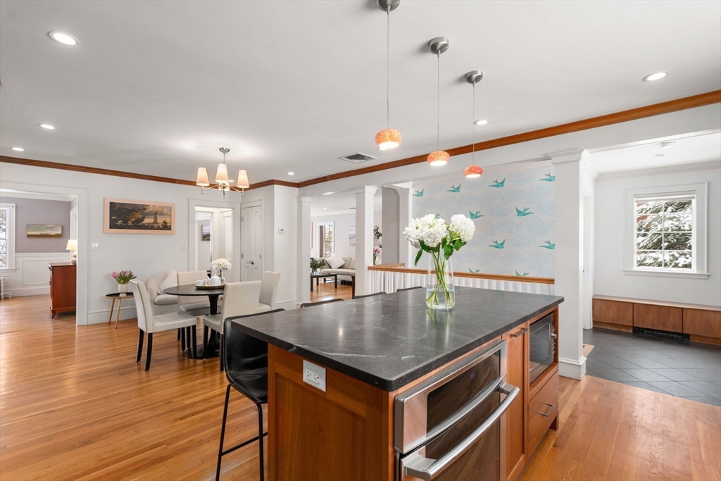 31 Wilde Road Newton, MA 02468 - Photo 9 of 38