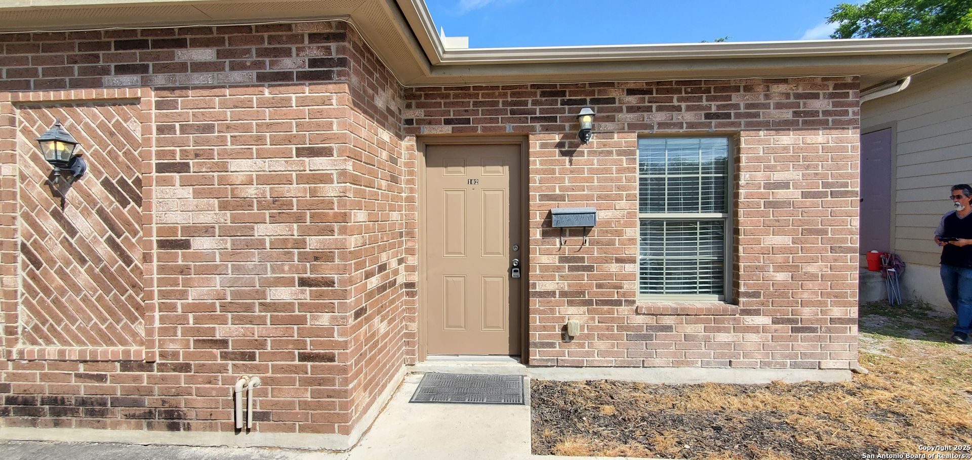 10911 Baltic Drive, Unit 102 San Antonio, TX 78213 - Photo 3 of 23