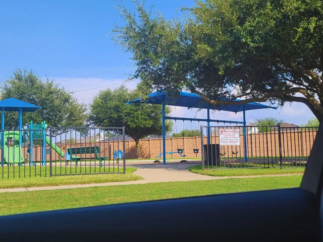 a view of a house with a big yard