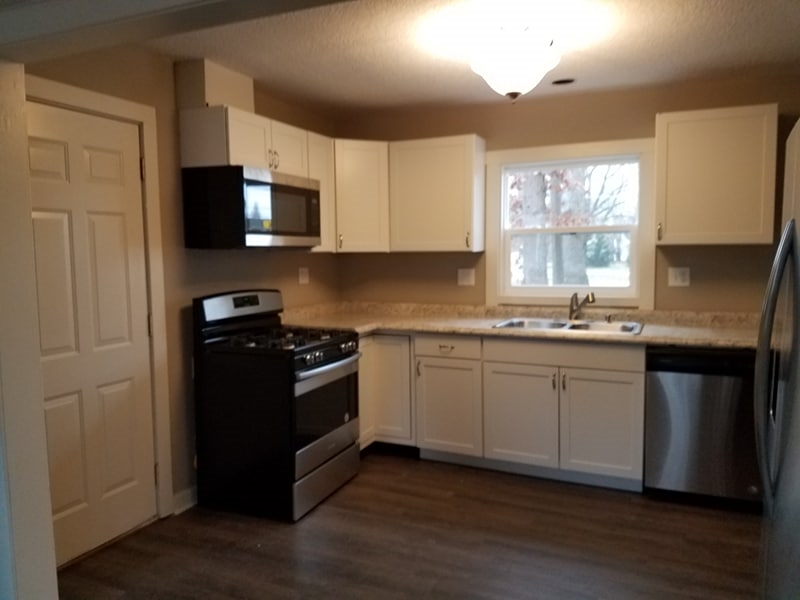 6313 Bluffton Road Fort Wayne, IN 46809 - Photo 3 of 13