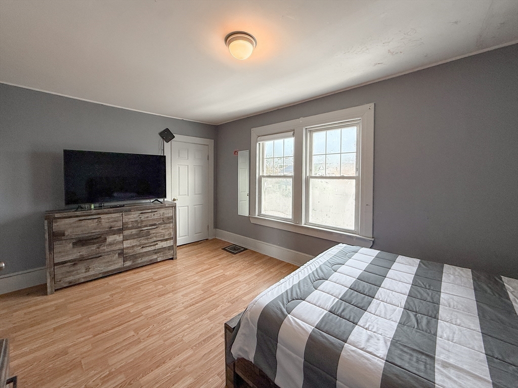 33 Abbott Street Lynn, MA 01905 - Photo 8 of 16 Gallery Image 8