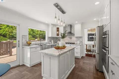 $1,749,998 | 11263 Rolling Hills Drive, Dublin, CA 94568