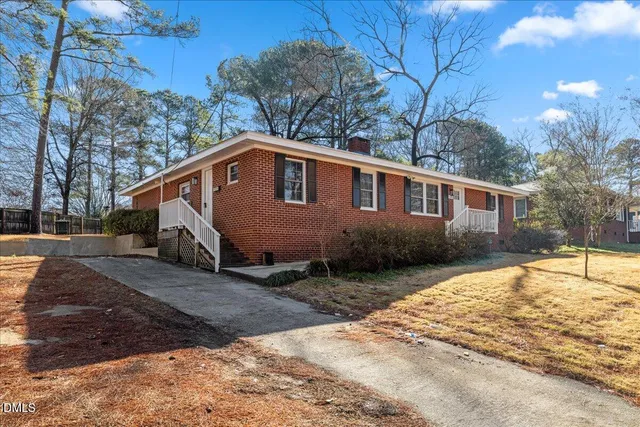 $350,000 | 1201 Poplar Avenue, Garner, NC 27529