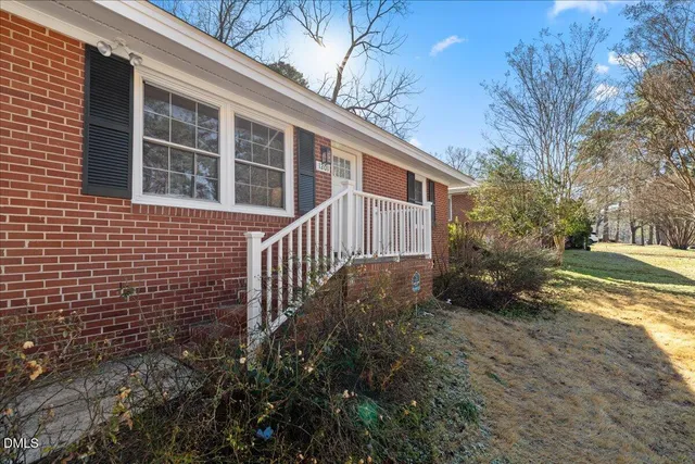 $350,000 | 1201 Poplar Avenue, Garner, NC 27529