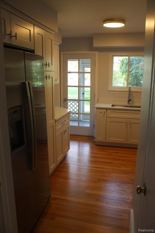 1006 Tottenham Road Birmingham, MI 48009 - Photo 12 of 50