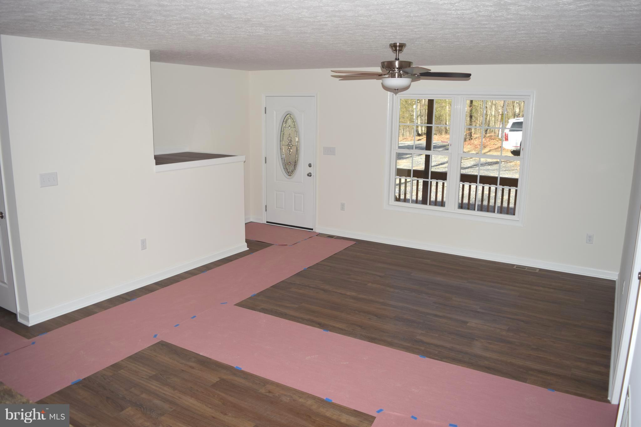 1125 Drummer Hill Road Front Royal, VA 22630 - Photo 20 of 30 Family Room/tv area
