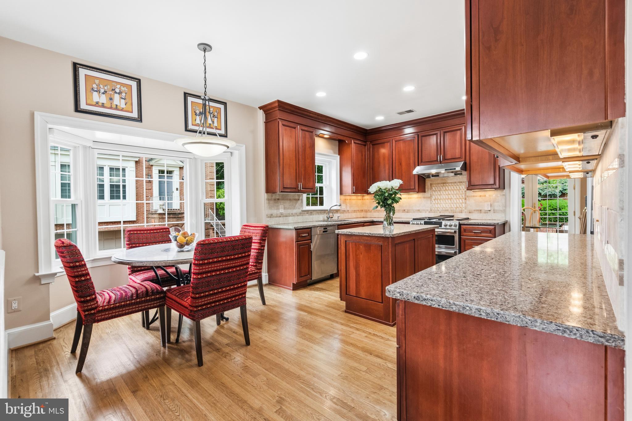 8015 Quarry Ridge Way Bethesda, MD 20817 - Photo 24 of 65