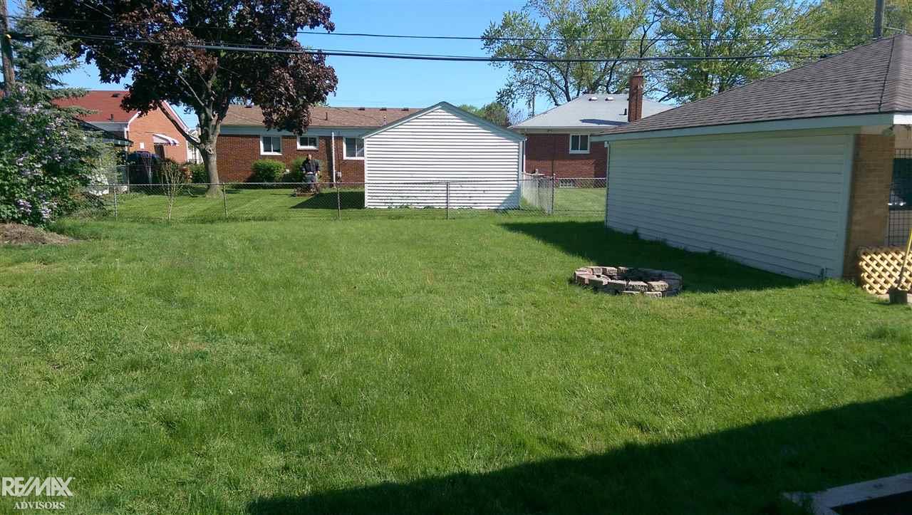 24855 Ridgecroft Avenue Eastpointe, MI 48021 - Photo 20 of 20