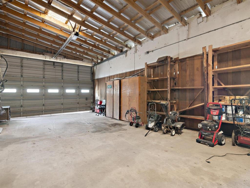 1302 Forreston Road Waxahachie, TX 75165 - Photo 15 of 39 a view of a room with gym equipment