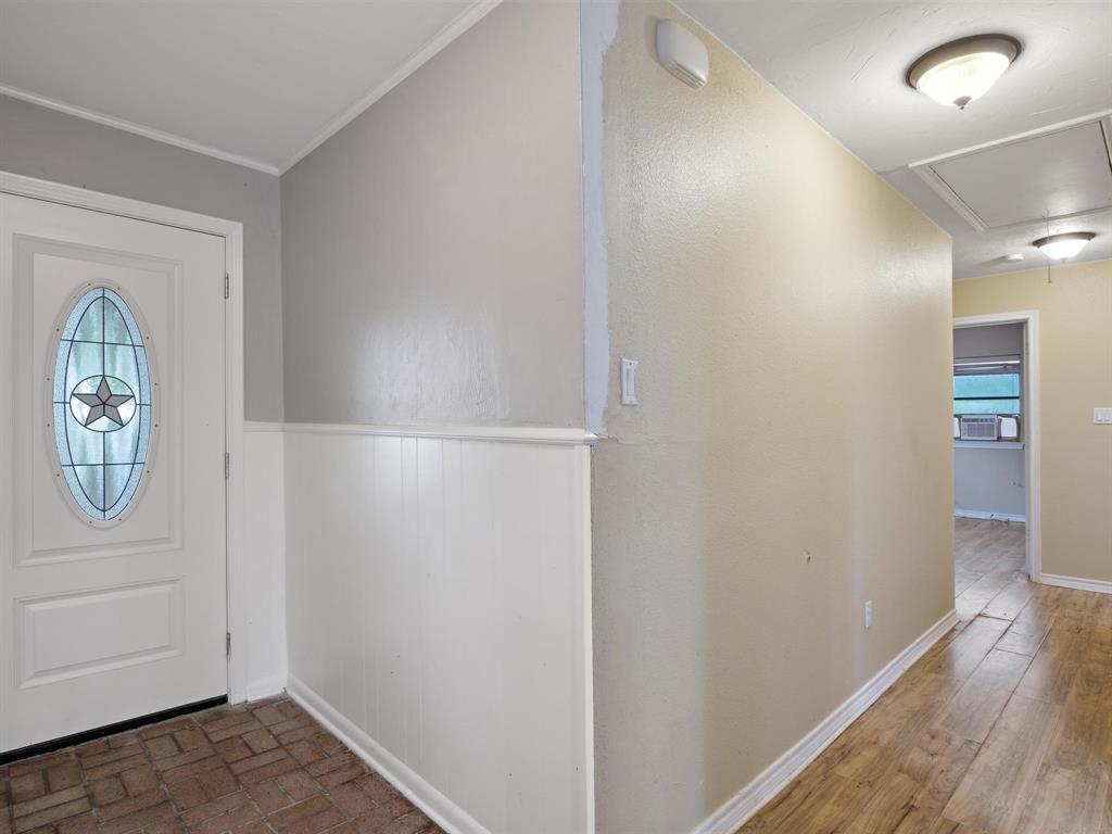 1302 Forreston Road Waxahachie, TX 75165 - Photo 17 of 39 wooden floor in an empty room