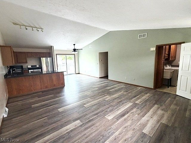 3701 Austin Road Geneva, OH 44041 - Photo 2 of 21 Great Room