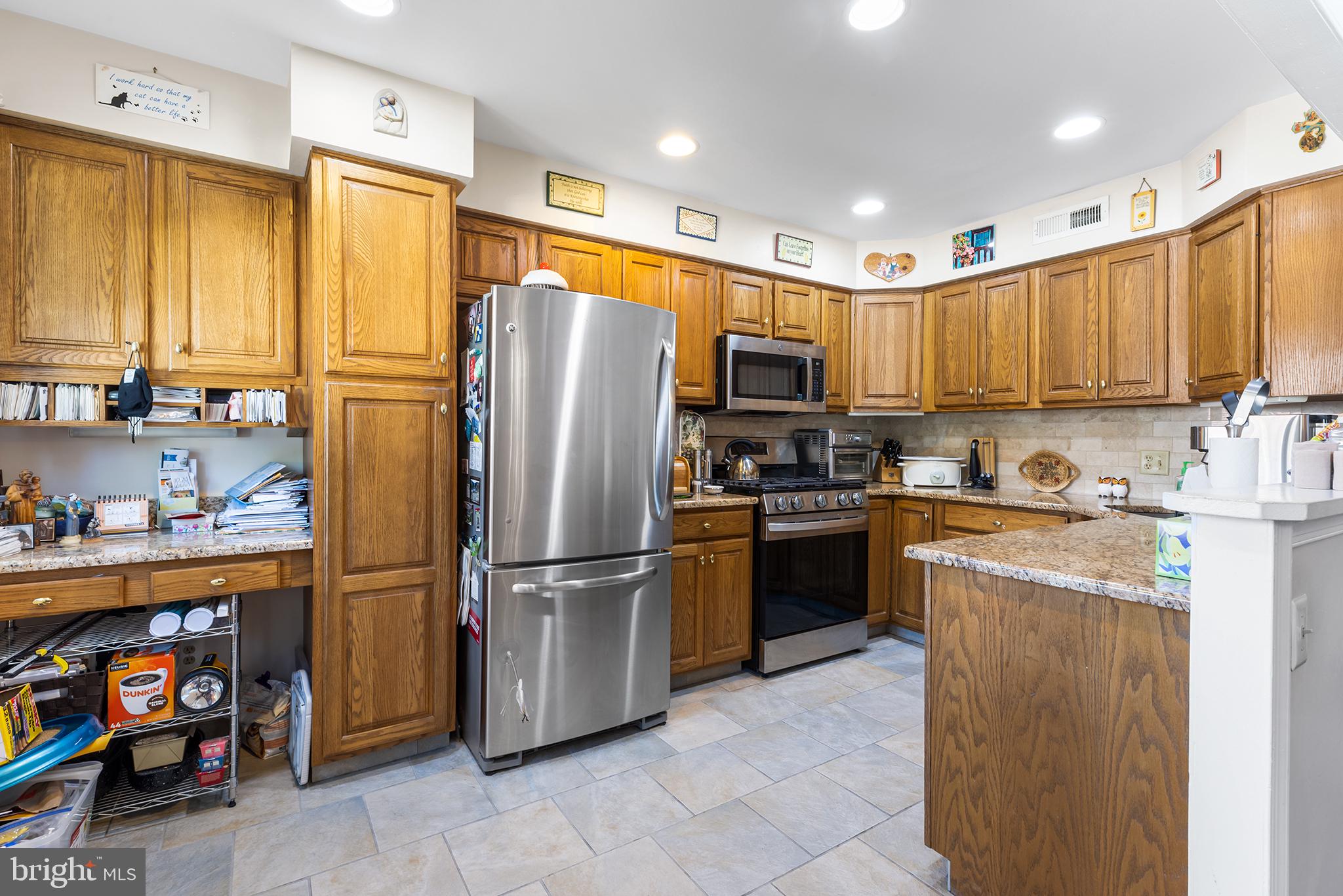 3583 Oakhill Road Philadelphia, PA 19154 - Photo 9 of 24 Gallery Image 9