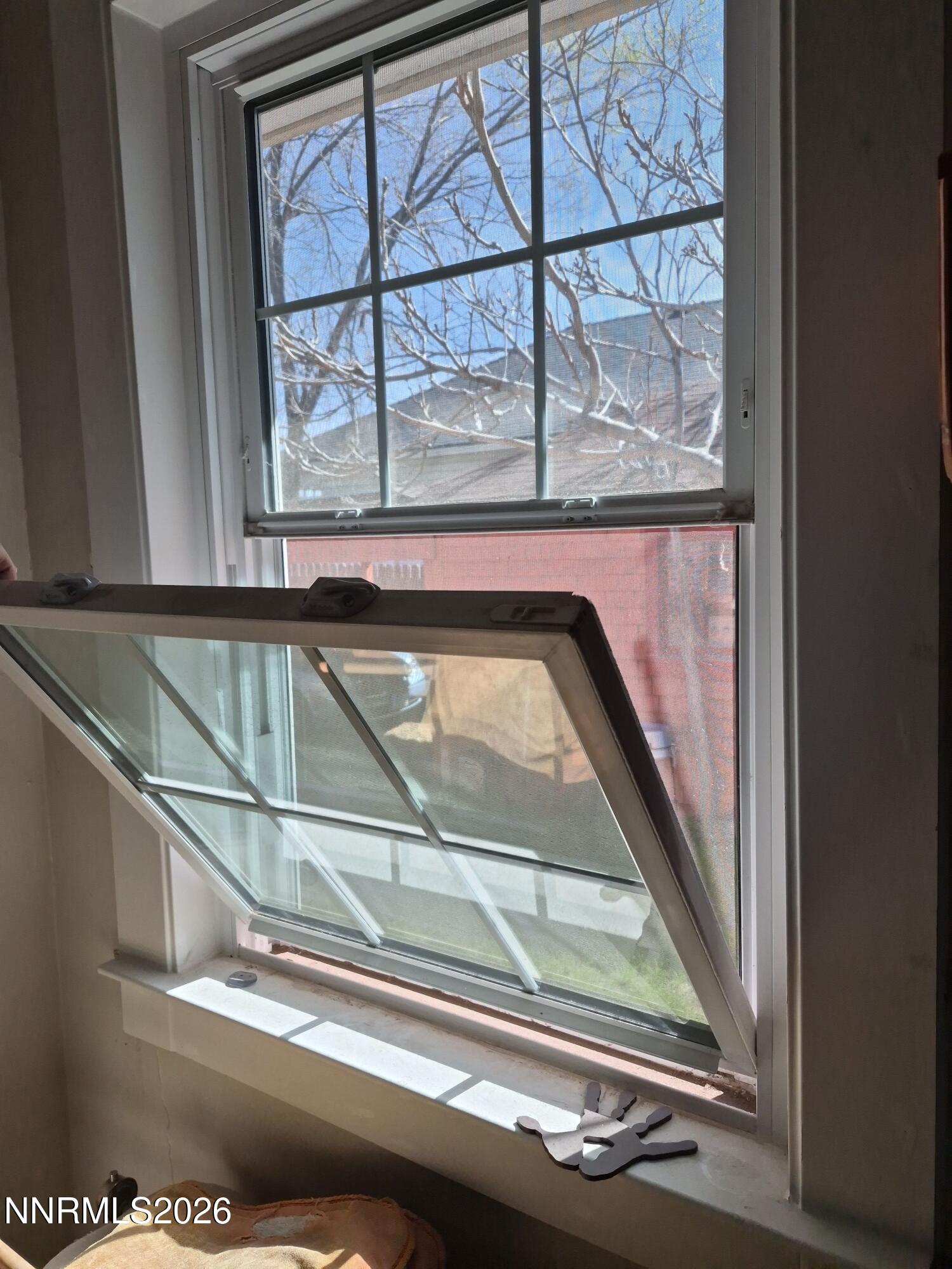 210 South Taylor Street Fallon, NV 89406 - Photo 22 of 38 FLOTO TIP OUT WINDOW 2